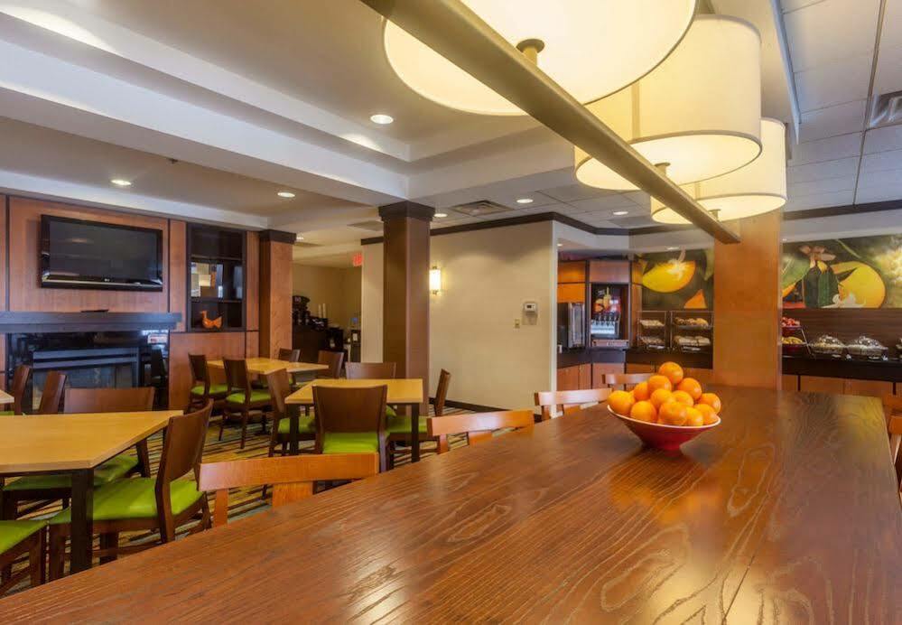 Fairfield Inn & Suites By Marriott Omaha Downtown Exterior foto